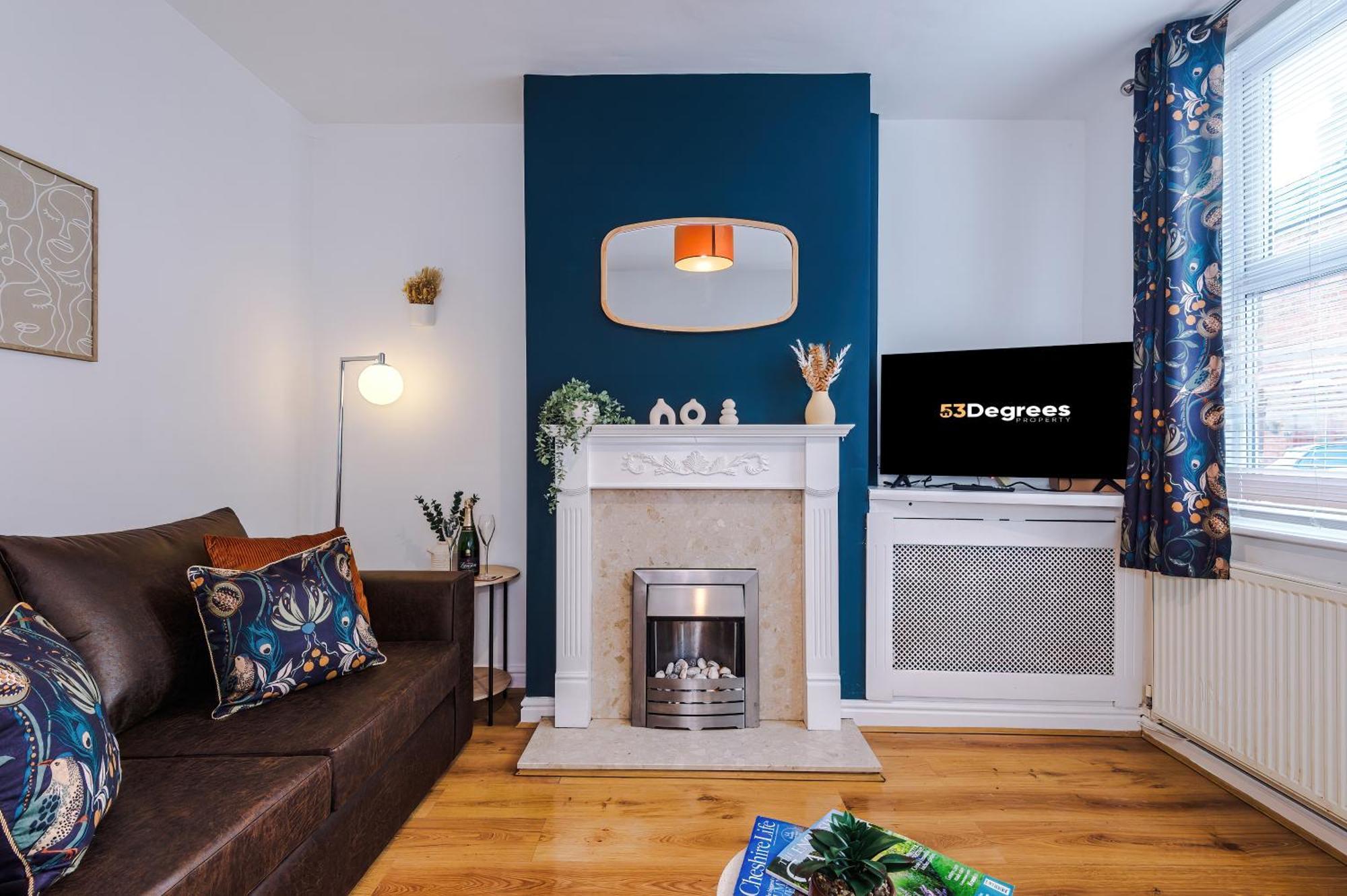 New! Spacious 2-Bed Home In Chester City-Centre By 53 Degrees Property, Ideal For Couples & Small Groups, Great Location - Sleeps 5 외부 사진